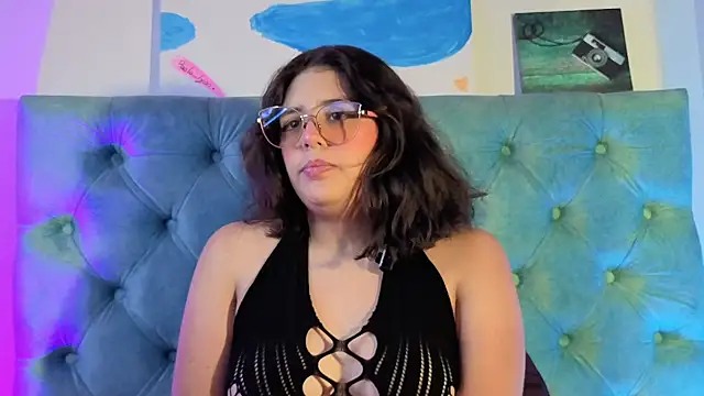 Paola Lyon  online show from 03/09/26, 12:09