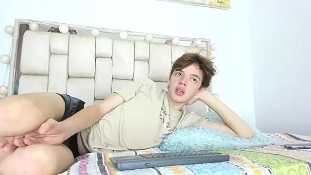 daniel hot03 online show from 11/19/25, 01:44