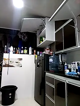 my-kitty online show from 02/04/26, 11:53