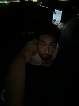 Snapshot of SideGhost chatting on 02/04/26, 12:38 SideGhost online show from 02/04/26, 12:38