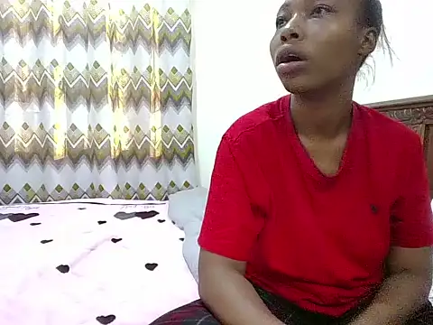 Snapshot of sexy__candyy chatting on 06/18/26, 04:46 sexy candyy online show from 06/18/26, 04:46