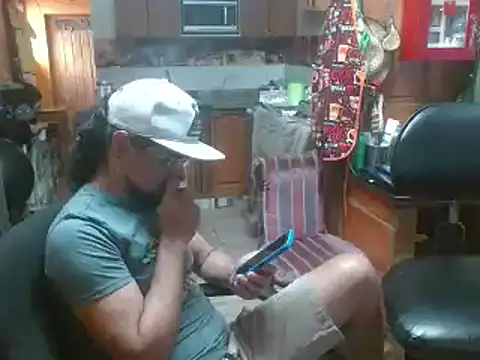 Snapshot of Dr_Pocholate84 chatting on 01/23/25, 09:18 Dr Pocholate84 online show from 01/23/25, 09:18