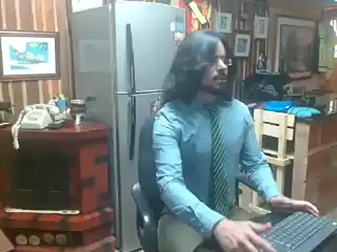 Snapshot of Dr_Pocholate84 chatting on 01/24/25, 06:25 Dr Pocholate84 online show from 01/24/25, 06:25