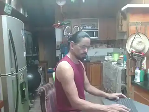 Snapshot of Dr_Pocholate84 chatting on 01/30/25, 04:16 Dr Pocholate84 online show from 01/30/25, 04:16