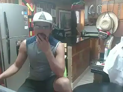 Snapshot of Dr_Pocholate84 chatting on 02/16/25, 08:11 Dr Pocholate84 online show from 02/16/25, 08:11