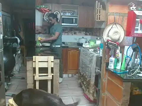 Snapshot of Dr_Pocholate84 chatting on 02/21/25, 03:34 Dr Pocholate84 online show from 02/21/25, 03:34