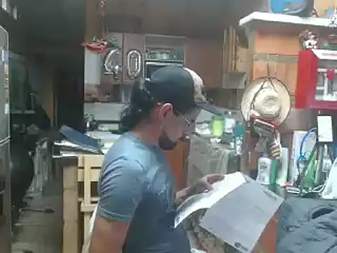 Snapshot of Dr_Pocholate84 chatting on 02/23/25, 05:45 Dr Pocholate84 online show from 02/23/25, 05:45