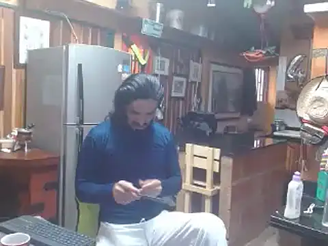 Snapshot of Dr_Pocholate84 chatting on 02/24/25, 02:04 Dr Pocholate84 online show from 02/24/25, 02:04