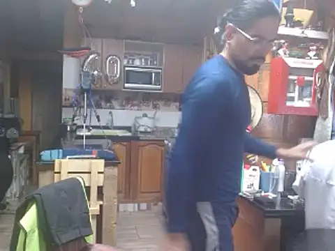 Snapshot of Dr_Pocholate84 chatting on 03/01/25, 04:37 Dr Pocholate84 online show from 03/01/25, 04:37