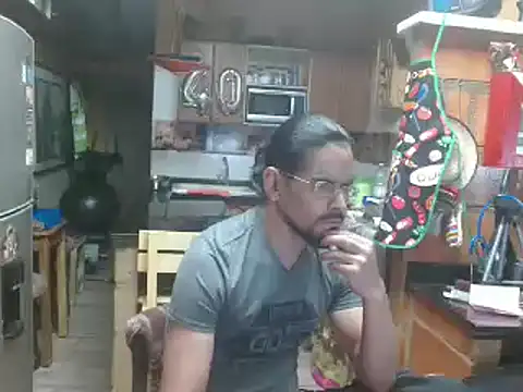 Snapshot of Dr_Pocholate84 chatting on 03/08/25, 01:50 Dr Pocholate84 online show from 03/08/25, 01:50