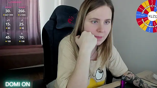 Olivia Munk online show from 02/26/25, 09:42