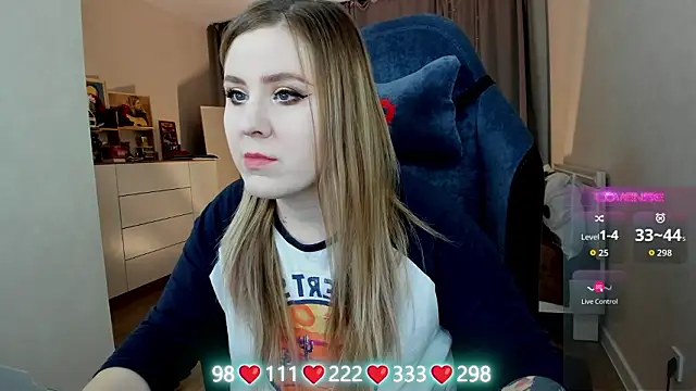 Olivia Munk online show from 02/17/26, 04:42