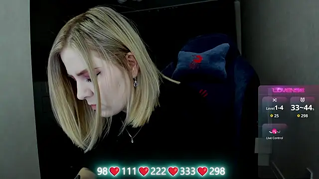 Olivia Munk online show from 03/27/26, 04:40