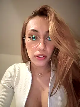 MichelleFerry  online show from 09/12/25, 02:22