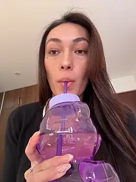 MichelleFerry  online show from 02/08/26, 10:13