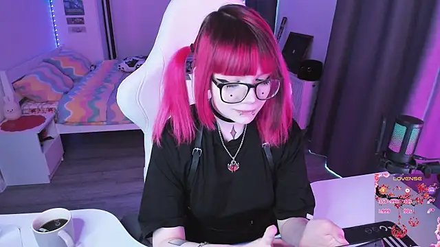 Yumi Youkai online show from 04/14/26, 12:55