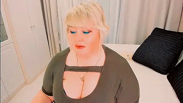 BIGTITSBBW online show from 04/18/26, 07:07