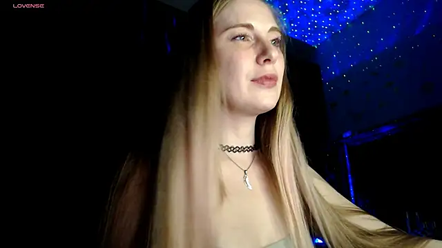 Snapshot of Aqualen chatting on 04/30/26, 04:46 Aqualen online show from 04/30/26, 04:46