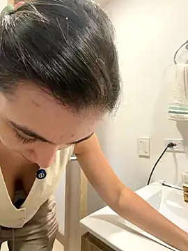 AnnaCastillo  online show from 01/12/26, 09:09