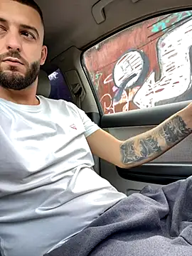 ElChapoGuzman95 online show from 09/24/25, 05:44