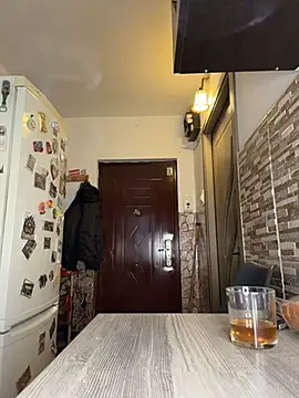 ElChapoGuzman95 online show from 02/04/26, 05:57