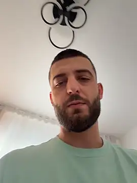 ElChapoGuzman95 online show from 02/12/26, 10:43