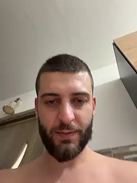 ElChapoGuzman95 online show from 02/17/26, 08:04