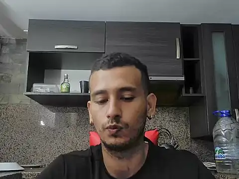 talktome4 online show from 06/09/26, 07:14