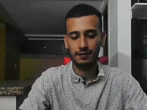 talktome4 online show from 06/11/26, 01:16