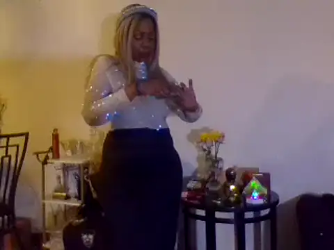 Snapshot of BlaqLadyRedlips chatting on 01/06/25, 06:36 BlaqLadyRedlips online show from 01/06/25, 06:36