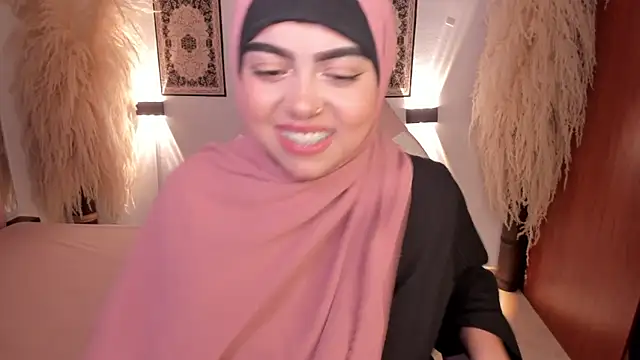 shayla 18 online show from 12/17/24, 09:49