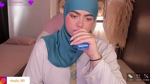 shayla 18 online show from 11/27/25, 07:27