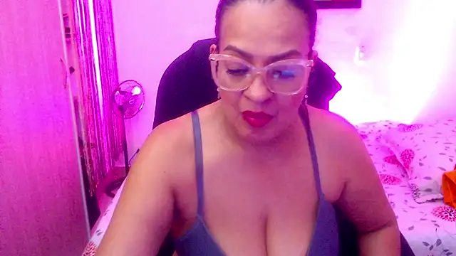 Snapshot of menfismuller2 chatting on 05/16/26, 02:30 menfismuller2 online show from 05/16/26, 02:30