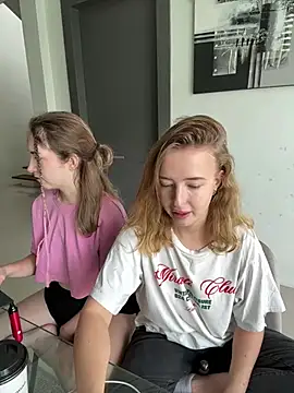 Nura n Sarah online show from 01/16/25, 05:11