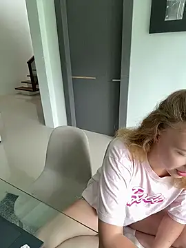 Nura n Sarah online show from 03/12/25, 05:13