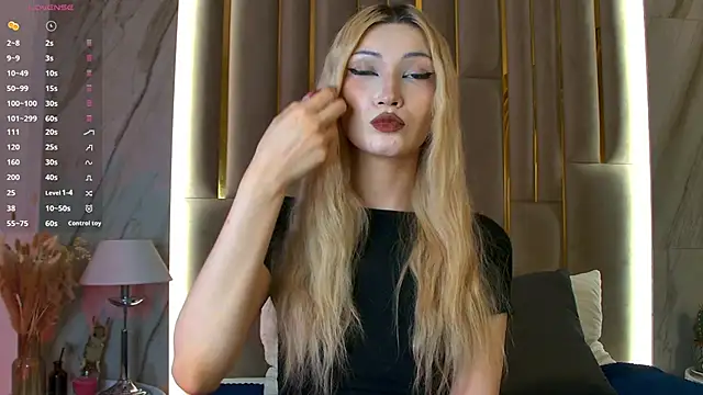 CarolReeves online show from 11/15/25, 06:00