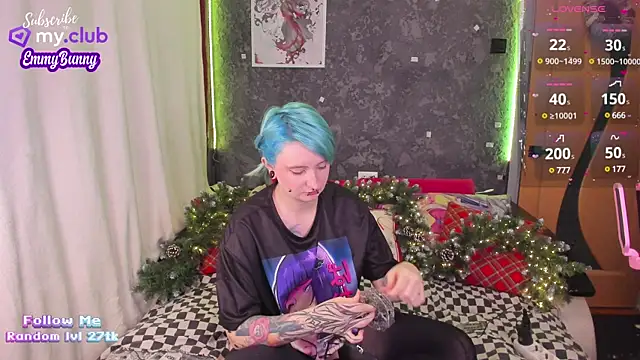 EmmyBunny online show from 12/11/24, 04:42