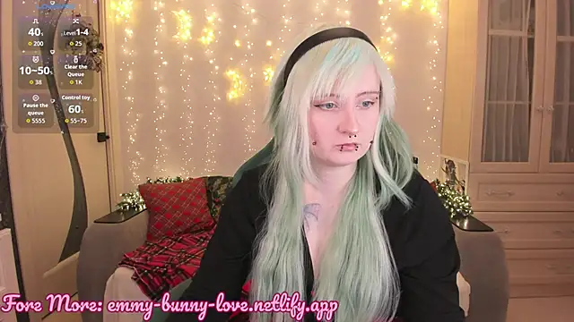 EmmyBunny online show from 01/11/26, 04:23