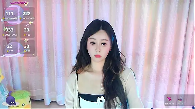 Aimee-520 online show from 04/21/26, 06:52