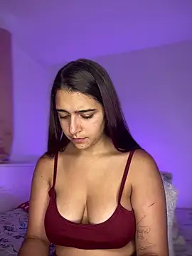 Alicia Ruiz online show from 02/18/25, 01:11