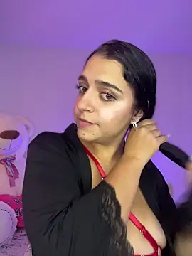 Alicia Ruiz online show from 09/19/25, 06:08