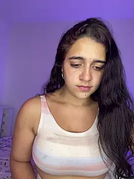 Alicia Ruiz online show from 11/13/25, 06:18