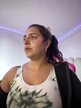 Alicia Ruiz online show from 04/17/26, 08:34