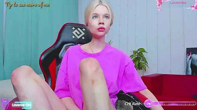 Lollita Lewis online show from 03/07/25, 10:21