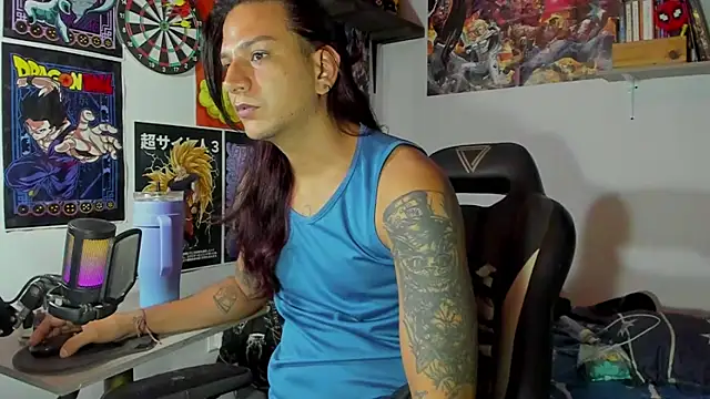Snapshot of dariell_smokesexx chatting on 07/13/26, 08:28 dariell smokesexx online show from 07/13/26, 08:28