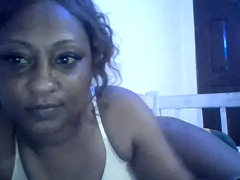Snapshot of TenderE chatting on 07/10/26, 09:28 TenderE online show from 07/10/26, 09:28
