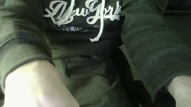 FranciCazzone online show from 01/08/25, 07:34