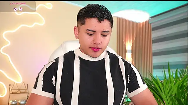 Snapshot of MatiasKorn chatting on 09/26/25, 07:01 MatiasKorn online show from 09/26/25, 07:01