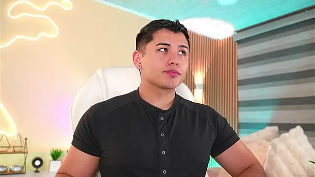 MatiasKorn online show from 11/16/25, 06:19