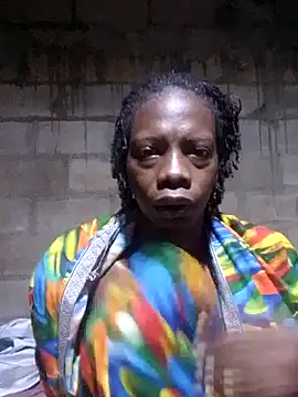 Snapshot of nzanizy chatting on 10/13/25, 08:53 nzanizy online show from 10/13/25, 08:53